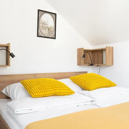 Apartment Na Straconce *